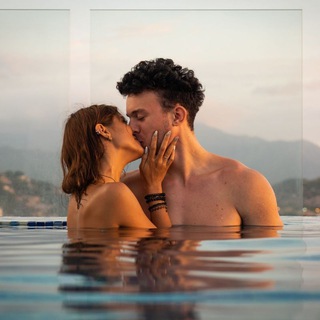 Advertising in Telegram. Telegram Channel logo "Top Films et séries Romantique ❤️😍" Advertising in Telegram. Telegram Channel logo @romantiquecanal