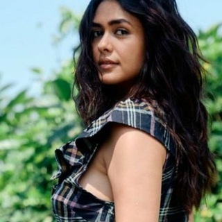 Advertising in Telegram. Telegram Channel logo "Thakurain ❤️🍑🍒" Advertising in Telegram. Telegram Channel logo @actress_mrunal_thakur